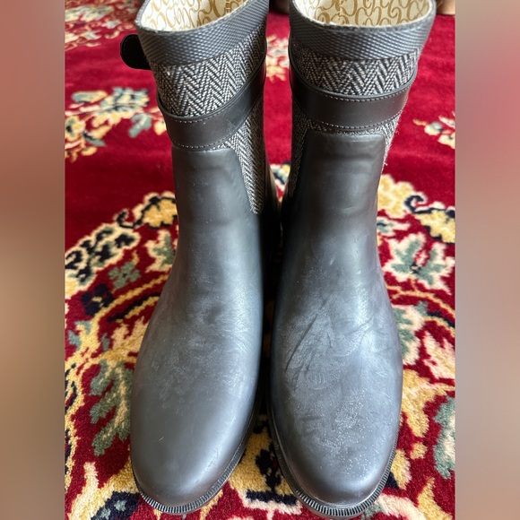 Chooka Buckled Herringbone Mid Black Rain Boots, Size 9 - Picture 2 of 5